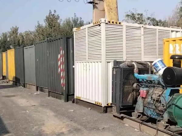 晋城200KW柴油发电机机组每小时油耗是多少?